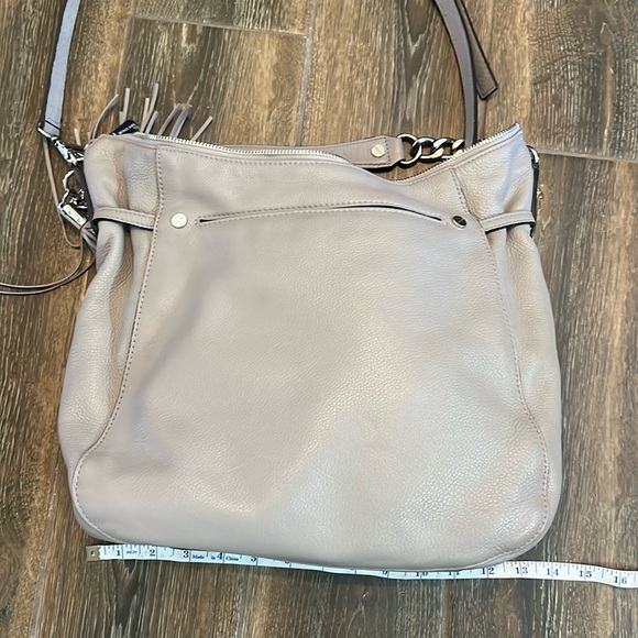 Grey Michael Kors handbag - Picture 3 of 7